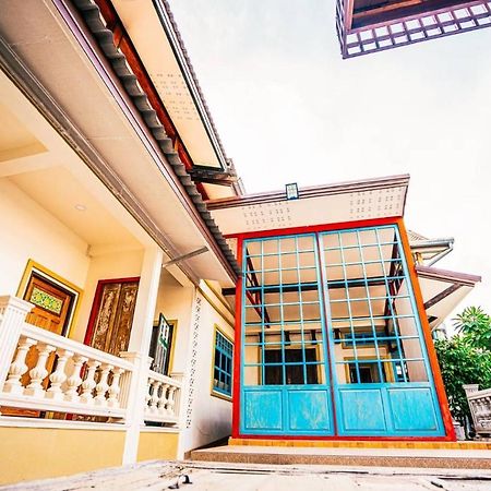 Dream House Lodge Sukhothai Esterno foto