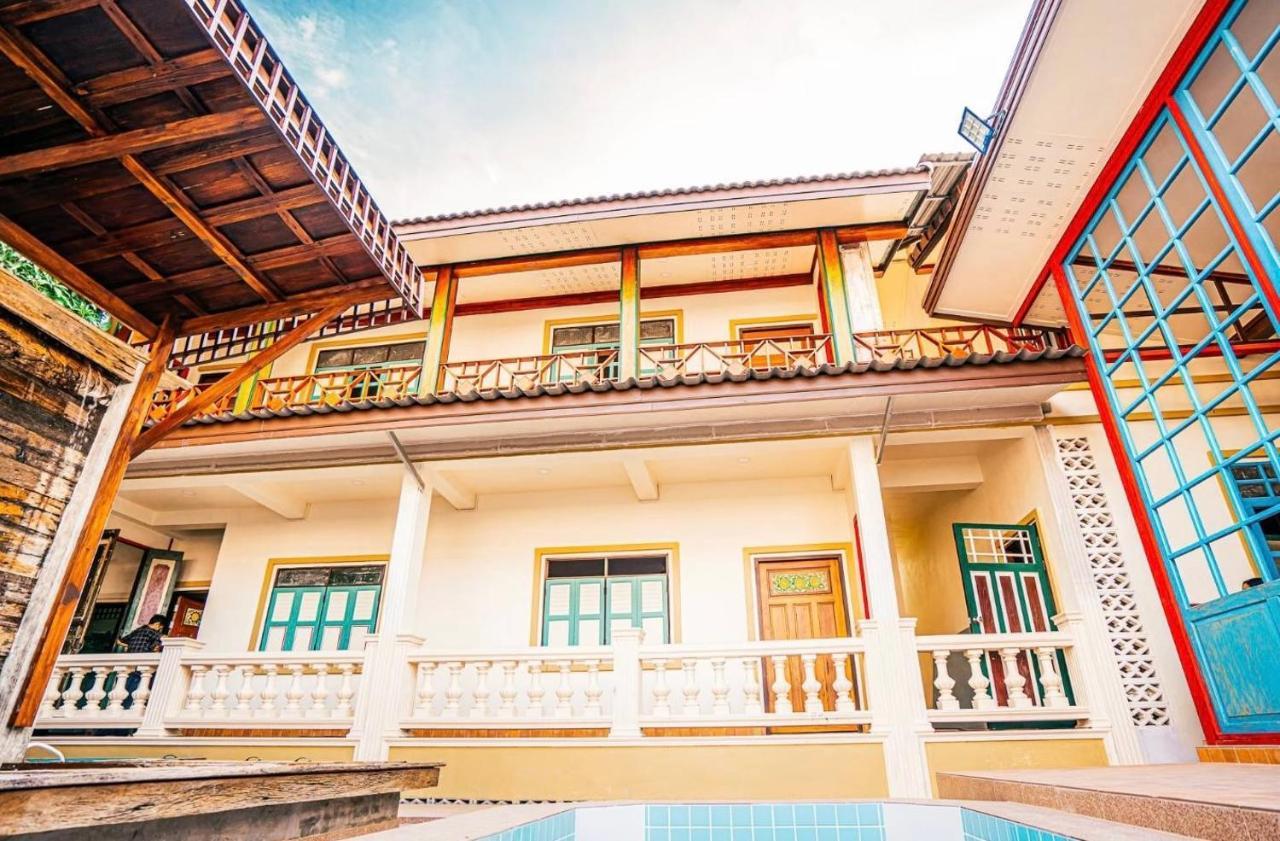 Dream House Lodge Sukhothai Esterno foto